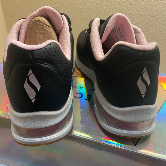 💕Skechers UNO 2 black and pink Sneakers size 6 NEW - Picture 4 of 7